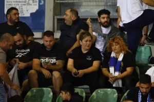 (Φωτορεπορτάζ) Ο κόσμος στο "Τσίρειο"