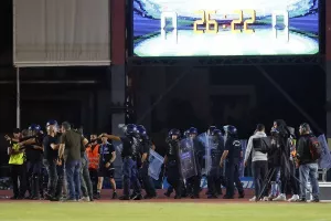 Φώτος/Βίντεο: Τα επεισόδια στο Τσίρειο... 