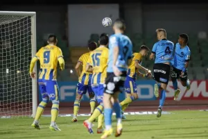 Απόλλων - ΑΠΟΕΛ: Στις καθυστερήσεις... σπουδαίο "διπλό" με Μαρκίνιος! (φώτος)