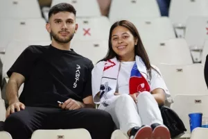 Απόλλων - Άλκμααρ: ΠΡΩΤΗ νίκη με Ρομπέρζ και... μέσα στην πρόκριση! (Φώτος)