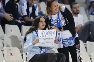 Απόλλων - Άλκμααρ: ΠΡΩΤΗ νίκη με Ρομπέρζ και... μέσα στην πρόκριση! (Φώτος)