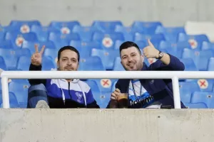 Απόλλων - Άλκμααρ: ΠΡΩΤΗ νίκη με Ρομπέρζ και... μέσα στην πρόκριση! (Φώτος)