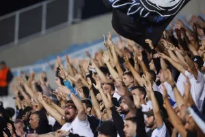 Απόλλων - Άλκμααρ: ΠΡΩΤΗ νίκη με Ρομπέρζ και... μέσα στην πρόκριση! (Φώτος)