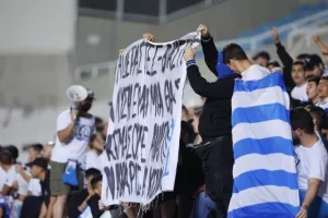 Απόλλων - Άλκμααρ: ΠΡΩΤΗ νίκη με Ρομπέρζ και... μέσα στην πρόκριση! (Φώτος)