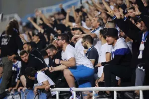 Απόλλων - Άλκμααρ: ΠΡΩΤΗ νίκη με Ρομπέρζ και... μέσα στην πρόκριση! (Φώτος)