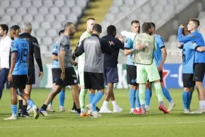 Απόλλων - Άλκμααρ: ΠΡΩΤΗ νίκη με Ρομπέρζ και... μέσα στην πρόκριση! (Φώτος)