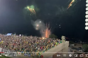 Πυροτεχνήματα στην ΑΡΕΝΑ, εξαιρετική ατμόσφαιρα! 