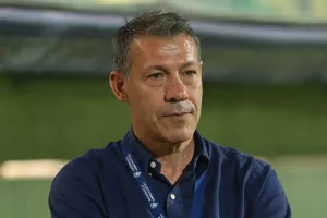 ΕΔΩ/ΑΝΟ