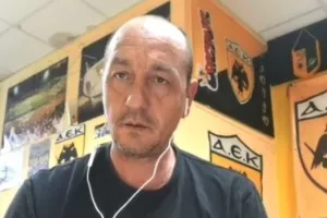 Βούρκωσε ο Δημήτρης: "Ένα θαύμα για μας και να μην είσαι ΑΕΚτζής να πας για να το ζήσεις!"