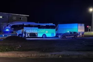 (UPD) Πάφος: Ζημιές στο λεωφορείο, ήρθε άλλο και μεταφέρει την ομάδα στην "βάση" της