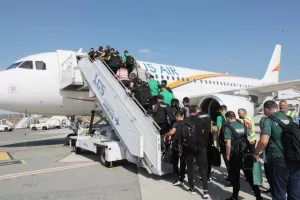 Επιβίβαση και OFF to Manchester/ΦΩΤΟΣ 