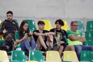 (Φωτορεπορτάζ) Ο κόσμος στην "ΑΡΕΝΑ"