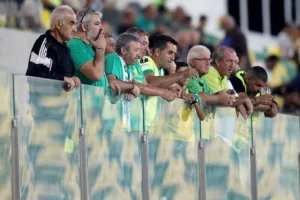 (Φωτορεπορτάζ) Ο κόσμος στην "ΑΡΕΝΑ"