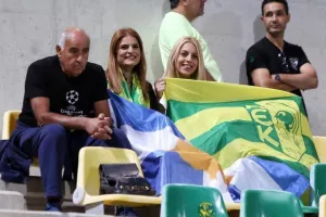 (Φωτορεπορτάζ) Οι φίλοι της ΑΕΚ στην "Αρένα"