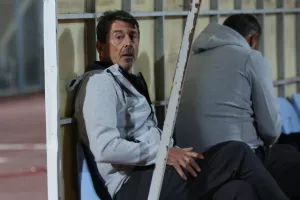 Σε δύσκολη θέση