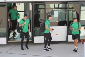 Επιβίβαση και OFF to Manchester/ΦΩΤΟΣ 