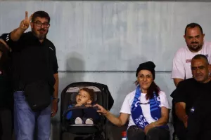 (Φωτορεπορτάζ) Ο κόσμος στο Τσίρειο