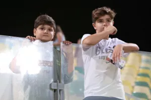 (Φωτορεπορτάζ) Ο κόσμος στην "ΑΡΕΝΑ"