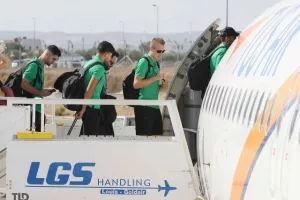 Επιβίβαση και OFF to Manchester/ΦΩΤΟΣ 