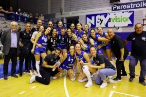 Πρώτο και ιστορικό!