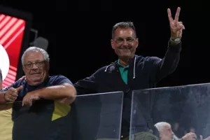 (Φωτορεπορτάζ) Οι φίλοι της ΑΕΚ στην "Αρένα"