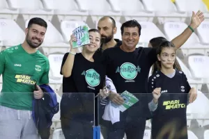 (Φωτορεπορτάζ) Ο κόσμος στο "ΠΑΠ"