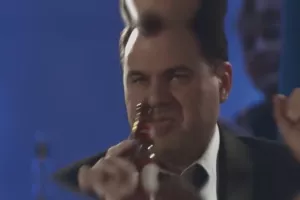 Έρχεται!!!