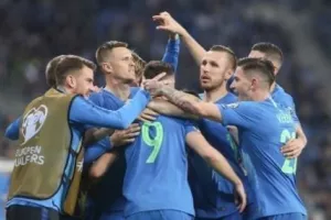 Με βασικούς τους... Έλληνες η Σλοβενία νίκησε 1-0 το Μαυροβούνιο