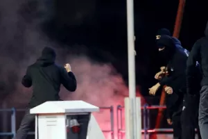 Κυριάρχησε!