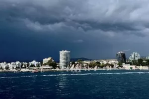 Tετάρτη... με τη βοήθεια και του αέρα (φώτος)