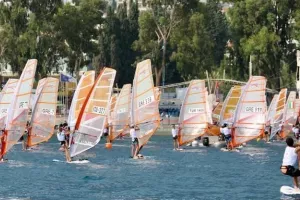 Tετάρτη... με τη βοήθεια και του αέρα (φώτος)