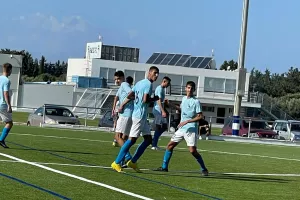 Ανώτατη Κ-17: Στην κορυφή ο ΑΠΟΕΛ μετά την ήττα της Ομόνοιας