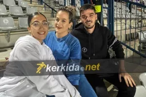 Περιμένουν... την 9η! (φώτος)