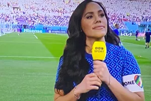 Ανταποκρίτρια BBC/ Φόρεσε το OneLove περιβραχιόνιο που δεν επέτρεψαν στον Χάρι Κέιν