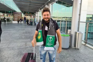 ΦΩΤΟΣ/Πέταξε για Γαλλία η ΑΕΚ - Μαζί της το kerkida.net