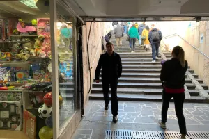 (ΦΩΤΟΣ/ΚΕΡΚΙΔΑ) Κισινάου: Υπόγεια... αγορά! 
