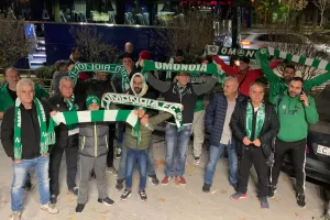 Πάνω τα πράσινα κασκόλ: "Φωνάξτε, δυνατά, Ομονοια!!!" (βίντεο/φώτος)