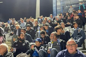 Περιμένουν... την 9η! (φώτος)
