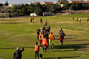 "Μόνο αυτοί που τολμούν να αποτύχουν παταγωδώς, μπορούν και να επιτύχουν μεγαλειωδώς"
