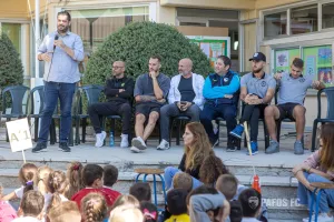 Κοινωνική... δράση η Πάφος - Επίσκεψη σε σχολείο (φώτος)