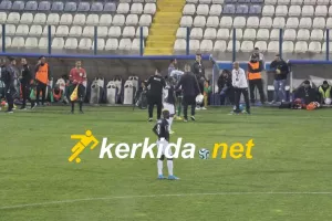 Νεότερο με Μπαμπίκα 