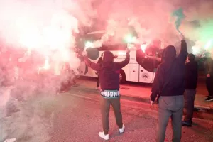 Αποθέωση για τον Παναθηναϊκό στο Αγρίνιο: «Πρωτάθλημα θα πάρουμε» (Φώτος)
