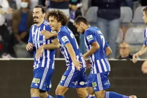 Λάζαρος και Ουάρντα
