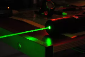 Συνελήφθη 23χρονος που σημάδευε παίκτες με laser
