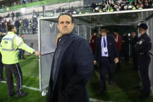 "Εδώ και τώρα ο Ολυμπιακός να αποχωρήσει από το ελληνικό πρωτάθλημα"