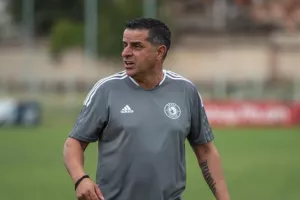 Αγκαλιά με τον καλύτερο του φίλο/φώτο