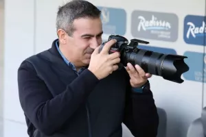 Πήρε... ΟΠΛΟ ο Πλουτής!