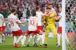 (ΒΙΝΤΕΟ) Εντυπωσιακός Σέζνι, έπιασε πέναλτι και σουτ στην επαναφορά! 