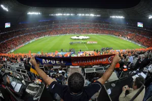 96 χρόνια "Ψηλά, ψηλότερα ο Θρύλος, το ΑΠΟΕΛ είναι ιδέα, Αθάνατο θα ζει!" (φώτος/βίντεο)