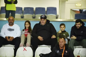 Εξάδα;